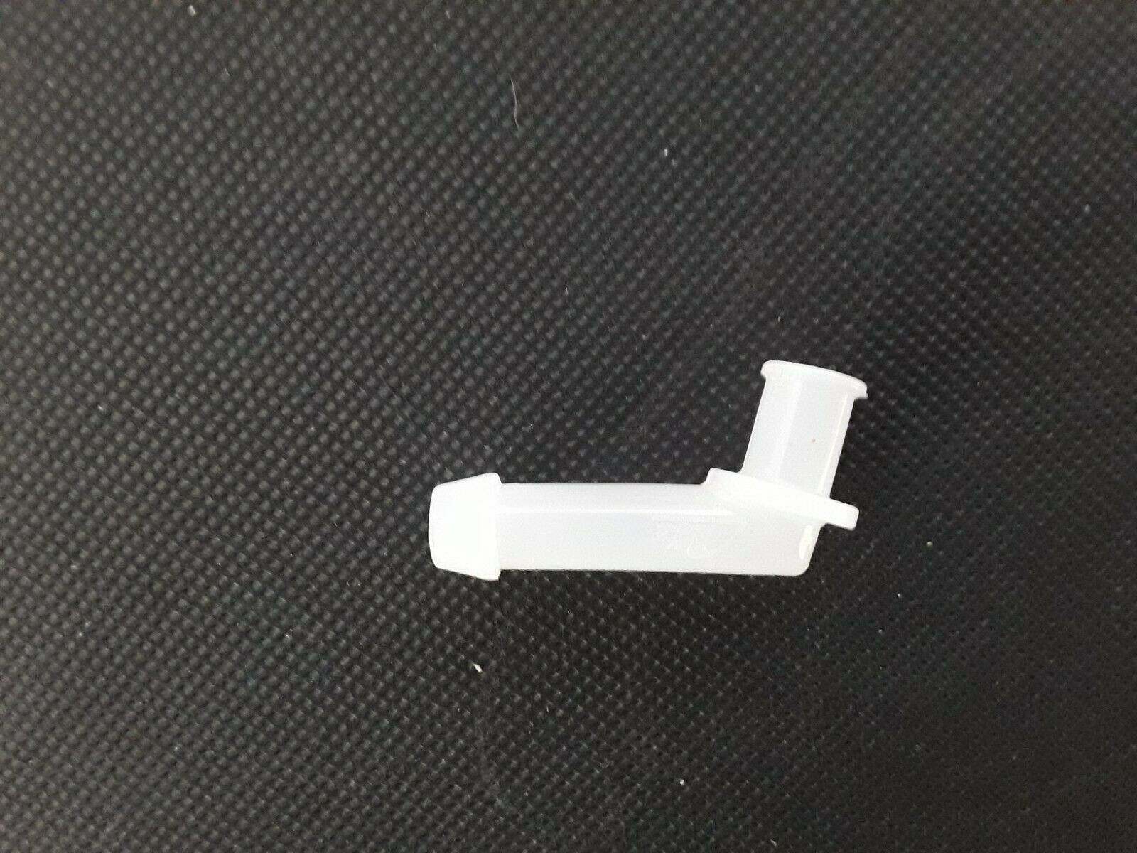 Anschlussstück für Schlauch BMW E3 2500 - 3,3 Li CS-102282E3